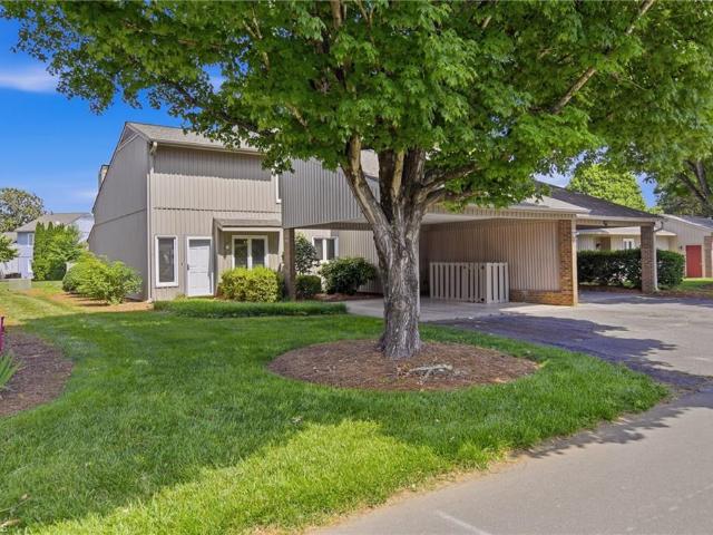 Condo for sale in Advance, North Carolina