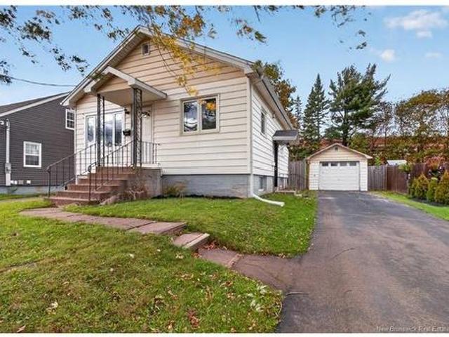 House for sale in Moncton Parish, Ville de Dieppe