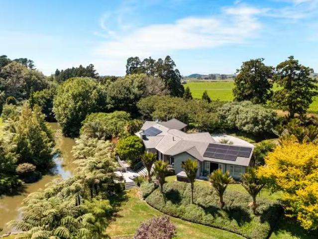 House for sale in Taranaki