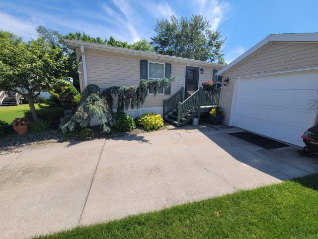 House for sale in Beecher, Illinois