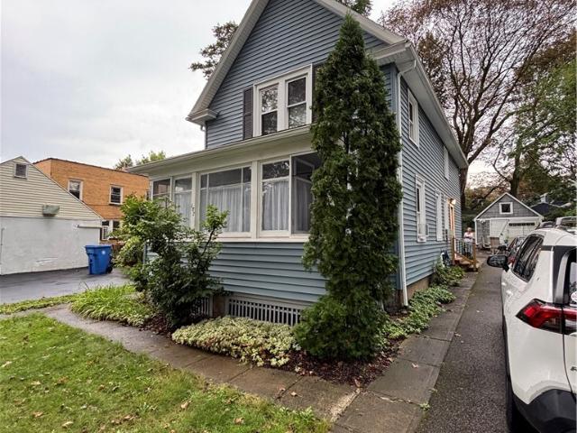 House for sale in Oak Hill, New York