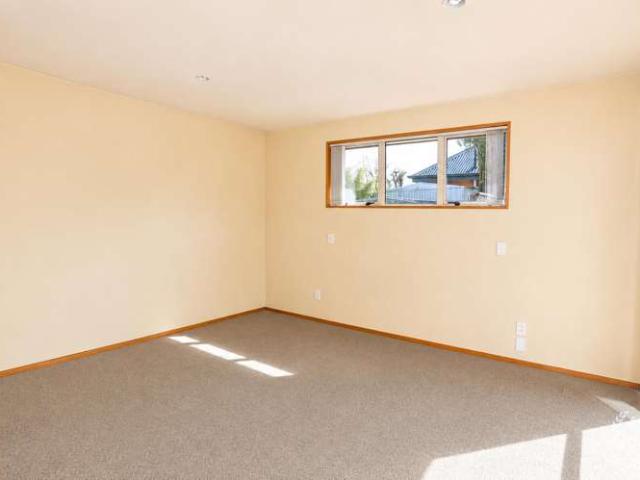 House for sale in Chaslands, Canterbury