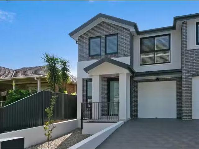 Condo for rent in Wentworthville