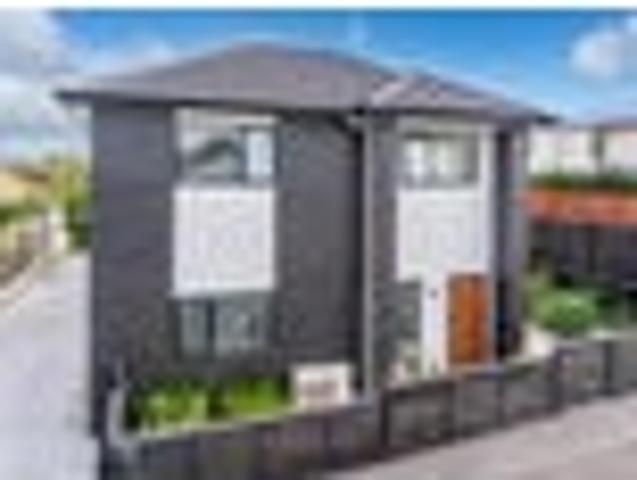 Townhouse for sale in Hillcrest