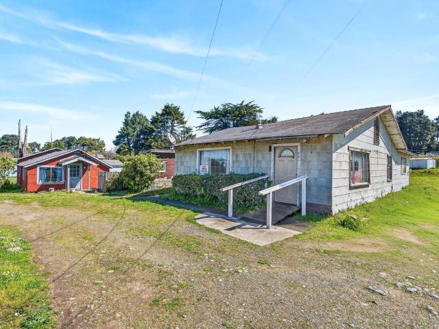 Townhouse for sale in Fort Bragg, California