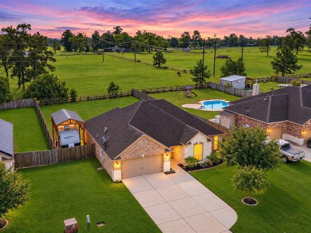 House for sale in Magnolia, Texas