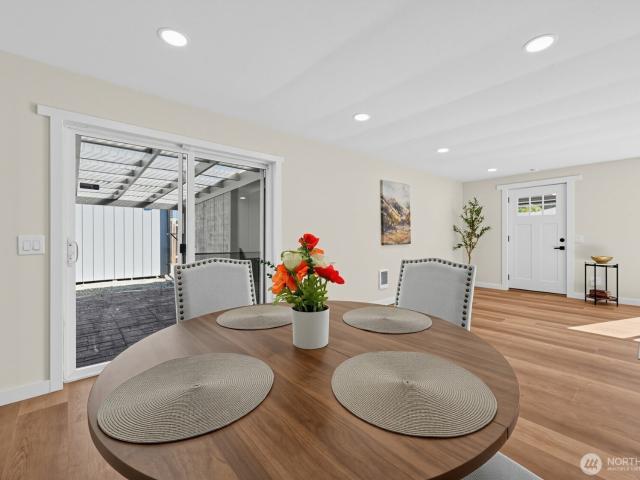 House for sale in Maple Valley Heights, Renton