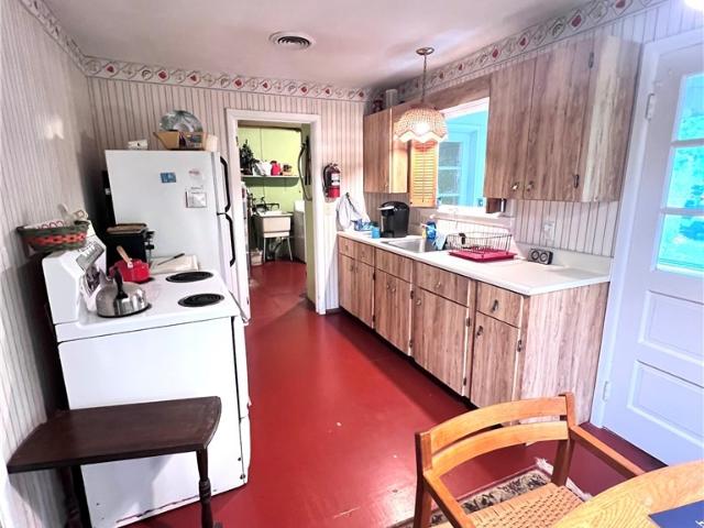 House for sale in Heath Grove, Town of Otisco