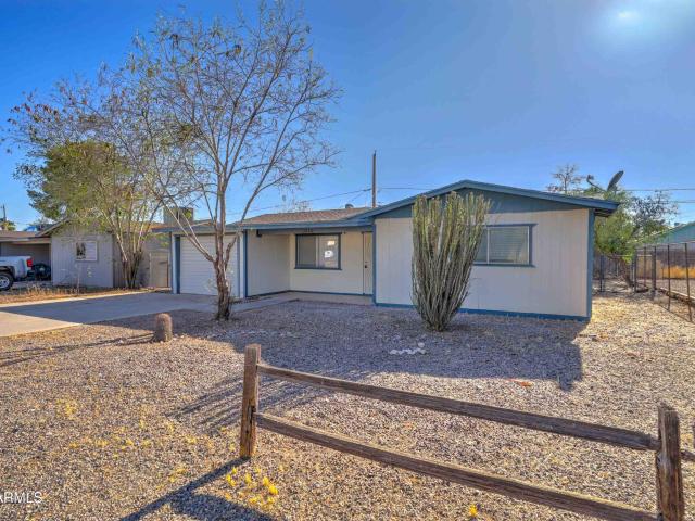 House for sale in Apache Junction, Arizona