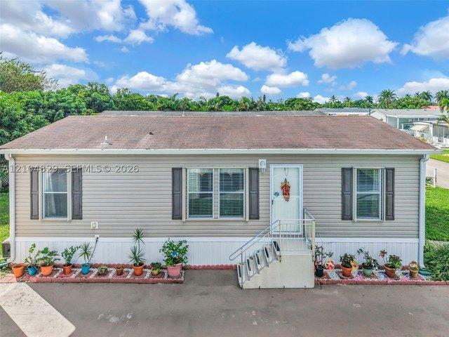 House for sale in Davie, Broward County