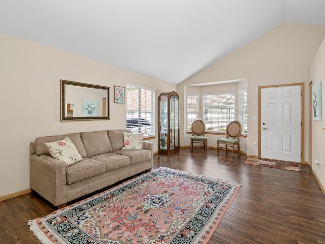 Townhouse for sale in Crest Hill, Illinois