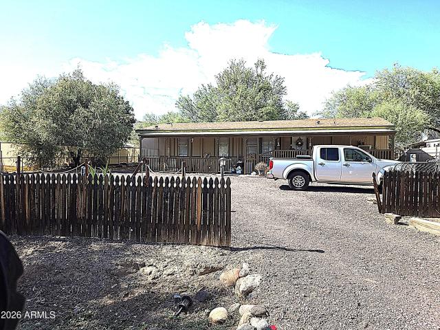 House for sale in Black Canyon City, Arizona