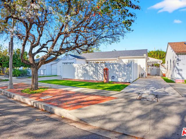 House for sale in Reseda, Canoga Park