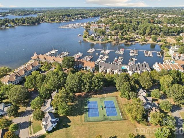 Condo for sale in Cornelius, Mecklenburg County