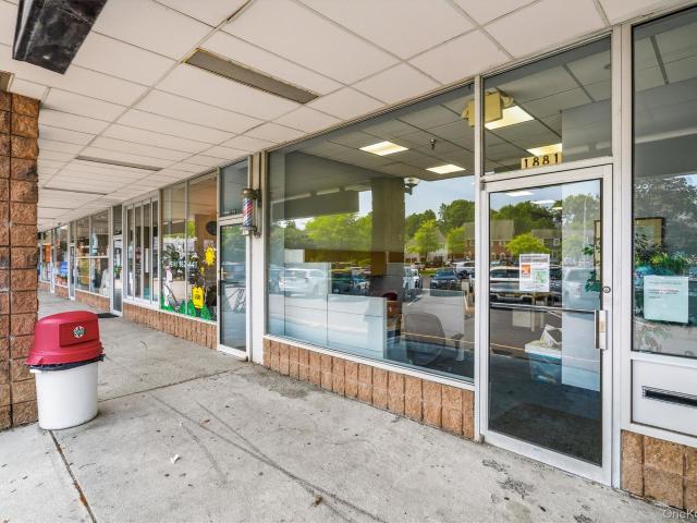 Commercial for sale in Cortlandt Manor, New York