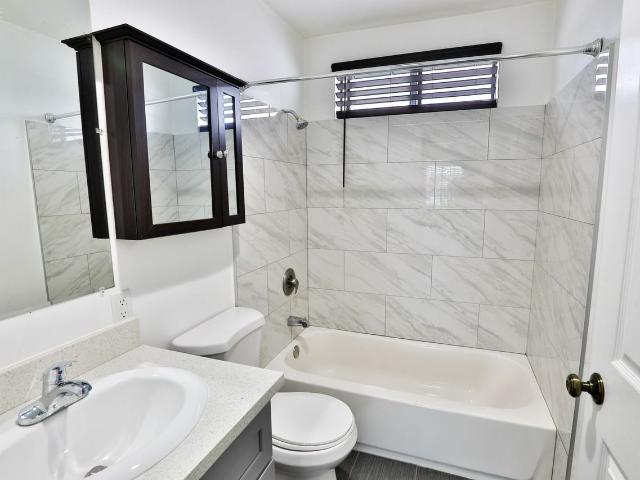 Apartment for rent in Canoga Park, California