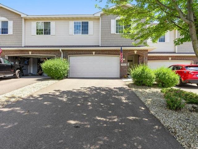 Townhouse for sale in Lakeville, Minnesota