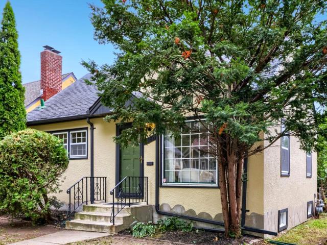 House for sale in Greater East Side, Ramsey