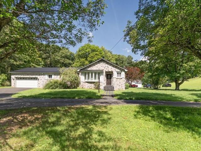 House for sale in Ansted, Fayette County