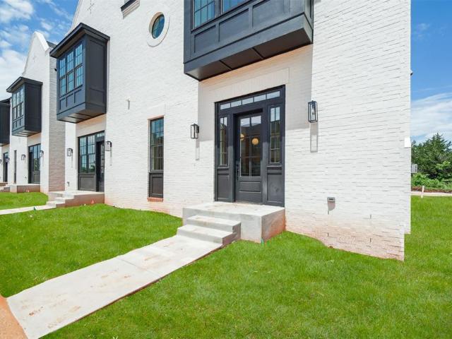 Townhouse for sale in Norman