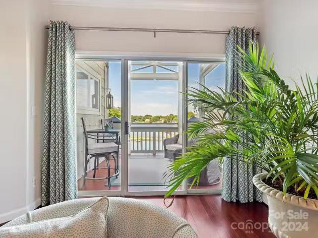 Condo for sale in Huntersville