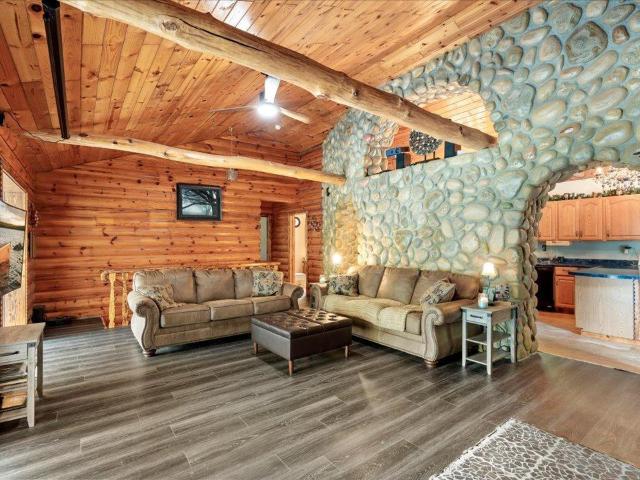 House for sale in Hubbard, Minnesota