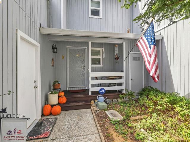 Townhouse for sale in California