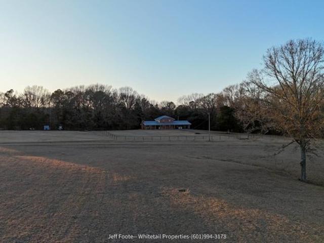 Farm for sale in Jackson, Mississippi