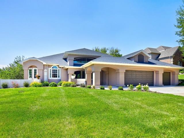 House for sale in West Des Moines, Iowa