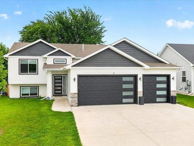 House for sale in Shakopee, Minnesota