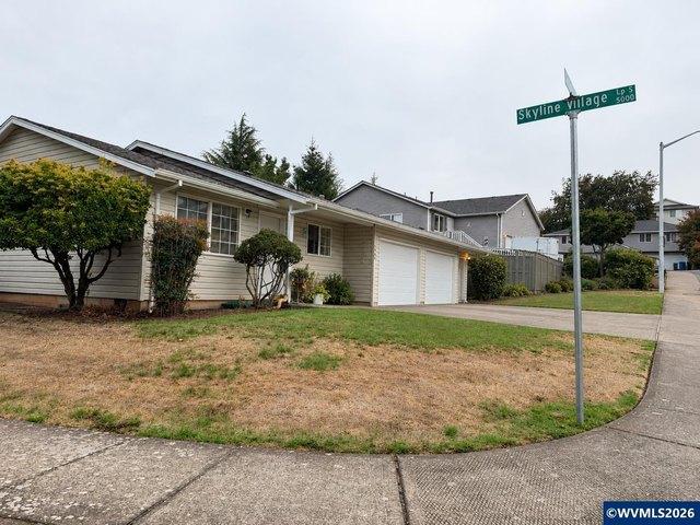 House for sale in Oregonia