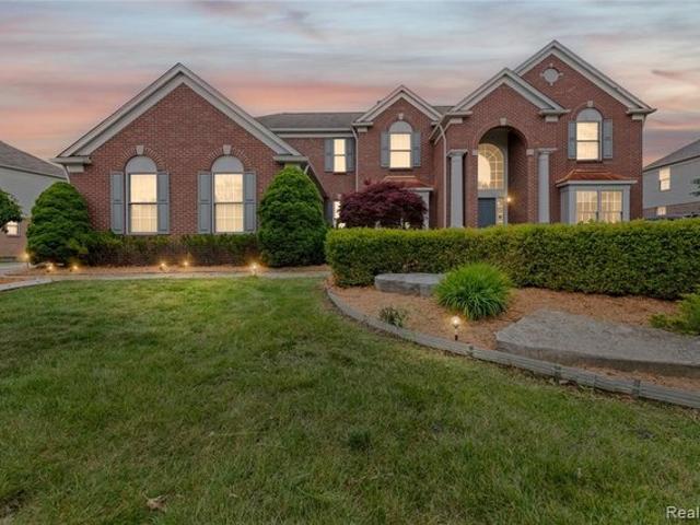 House for sale in Troy, Michigan