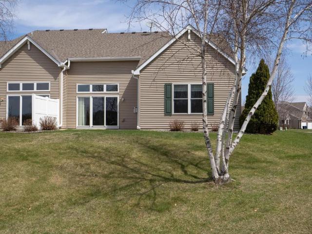 Townhouse for sale in Maple Grove