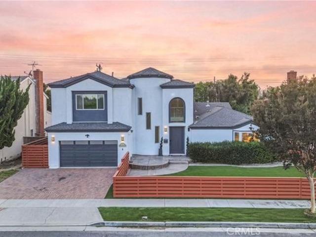 House for sale in Fountain Valley, California