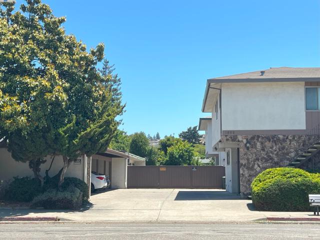 Commercial for sale in San Leandro