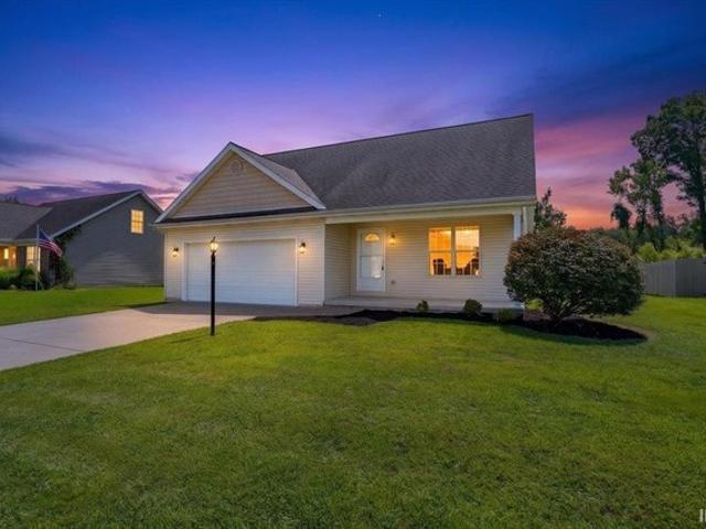 House for sale in Newburgh, Indiana