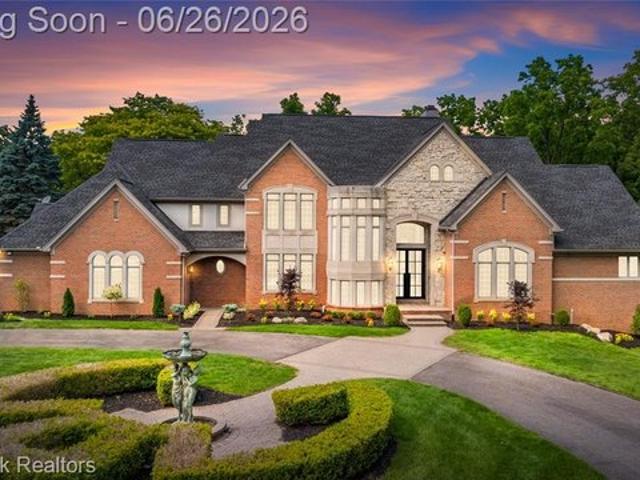 House for sale in Bloomfield Hills, Michigan