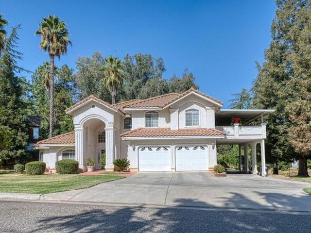 House for sale in Madera, Madera County