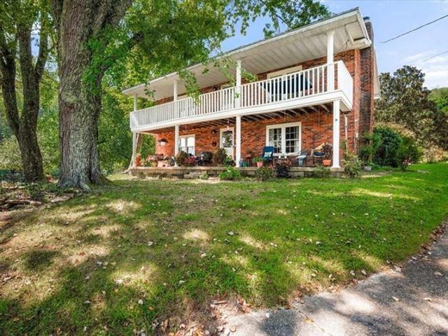 House for sale in Annville, Kentucky
