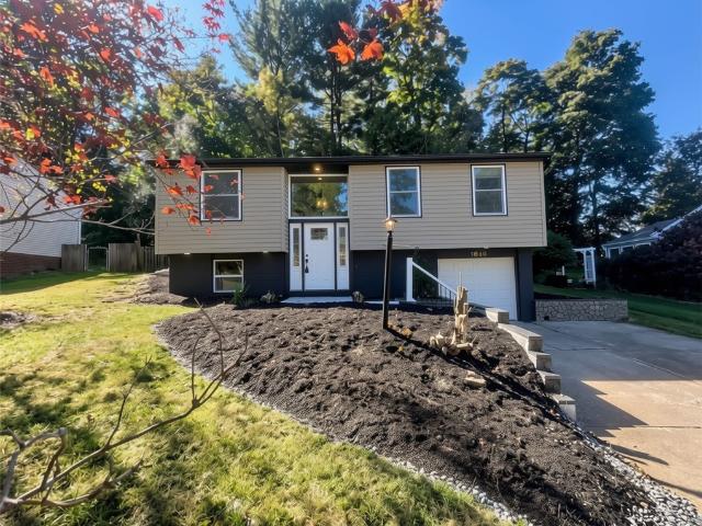 House for sale in Piney Fork, South Park Township