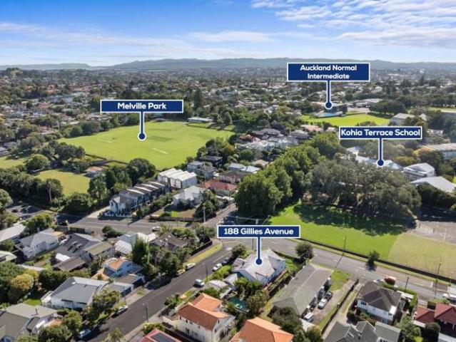 House for sale in Balmoral