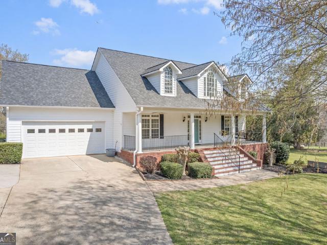 House for sale in Moreland, Georgia