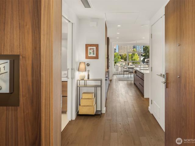 Condo for sale in Bellevue, King County