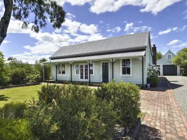 House for sale in Carterton, Wellington