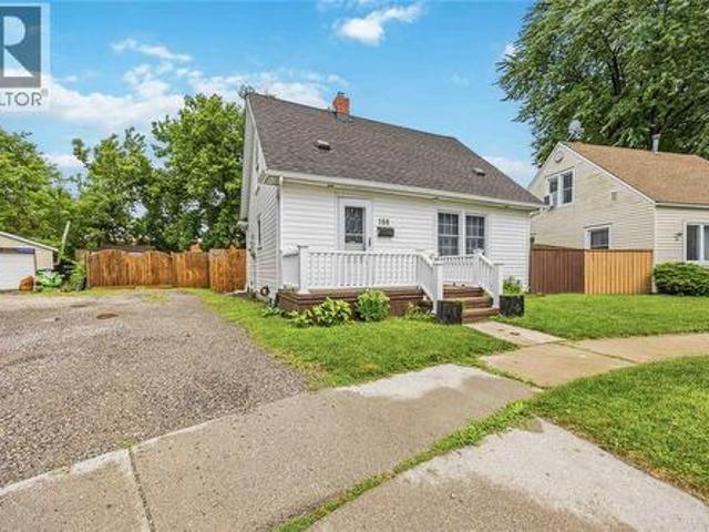 House for sale in Brights Grove, Ontario