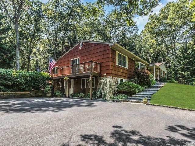 House for sale in Commack, Town of Huntington