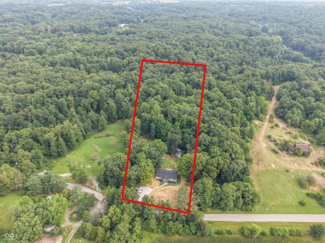 House for sale in Morgantown, Indiana