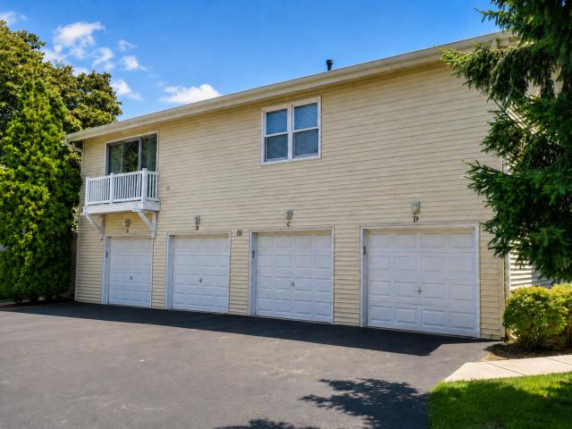 Condo for sale in Bloomingdale, Illinois