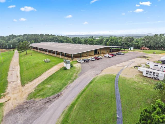 House for sale in Piney, Hot Springs