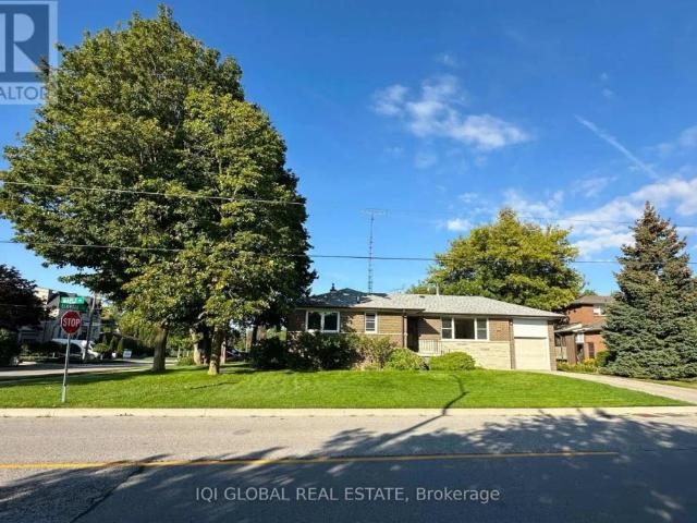 House for rent in Beverley Acres, Richmond Hill